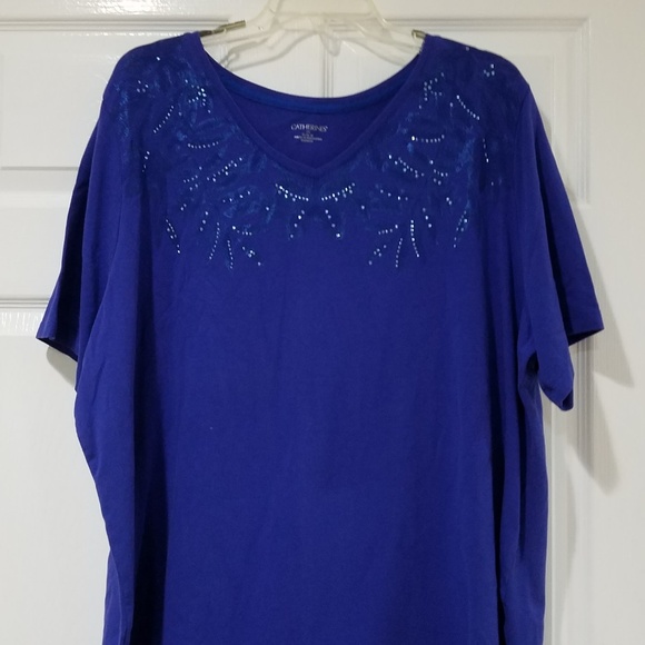 Catherines Tops - Top with leaves and Rhinestones Catherines Tops - Top with leaves and Rhinestones